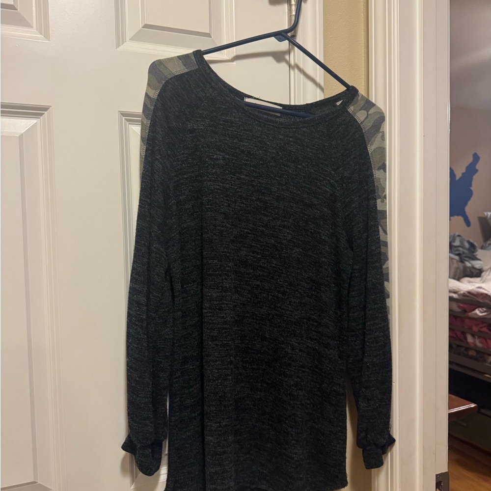 Black and Gray Long Sleeve Top